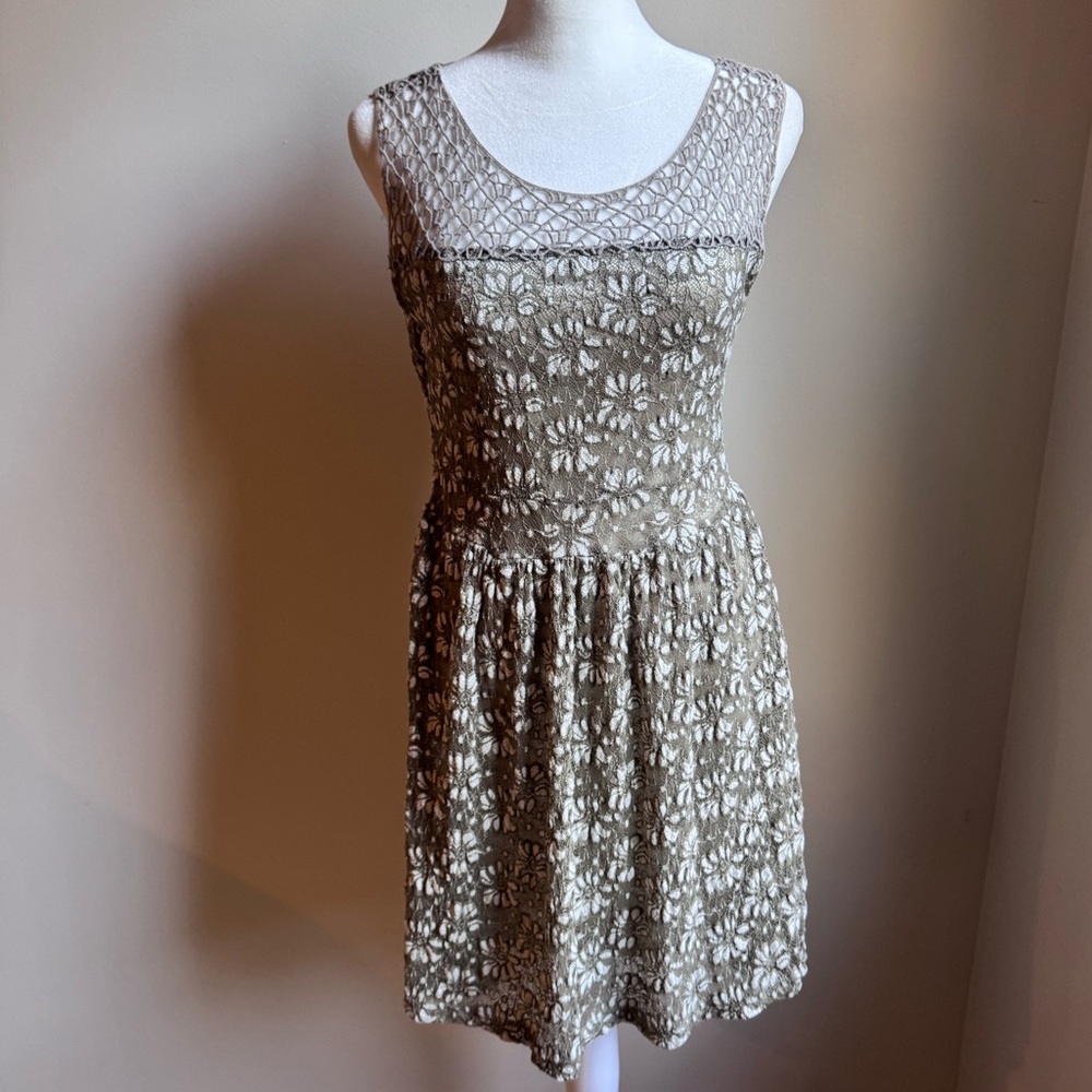 Vintage Havana Women’s Lace Midi Dress‎ Sleeveless Size Medium
